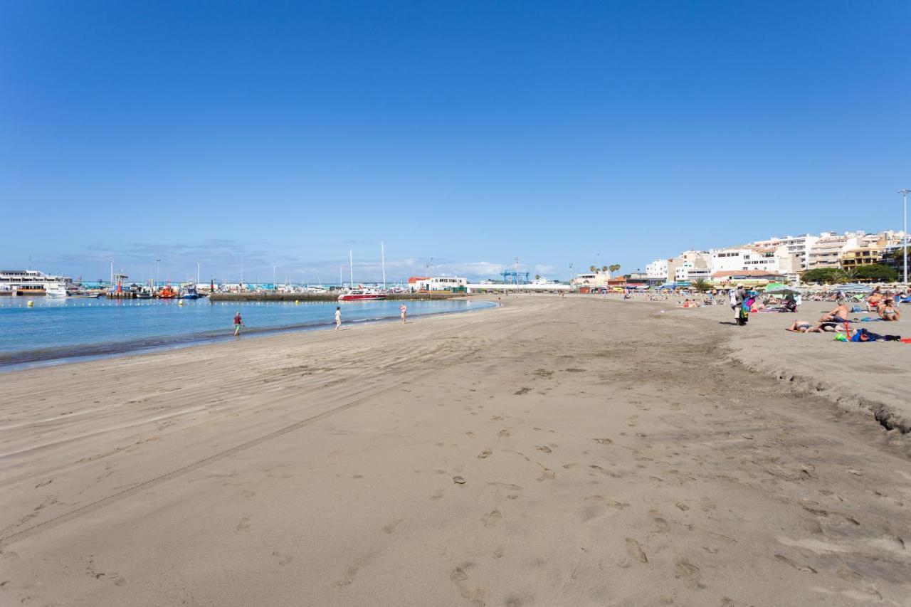 Black And White Apartment Free Wifi Los Cristianos  Exteriör bild