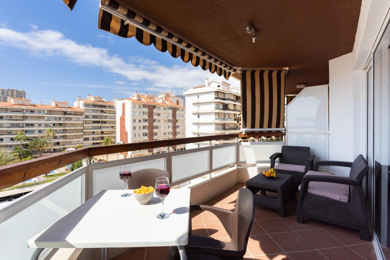 Black And White Apartment Free Wifi Los Cristianos  Exteriör bild
